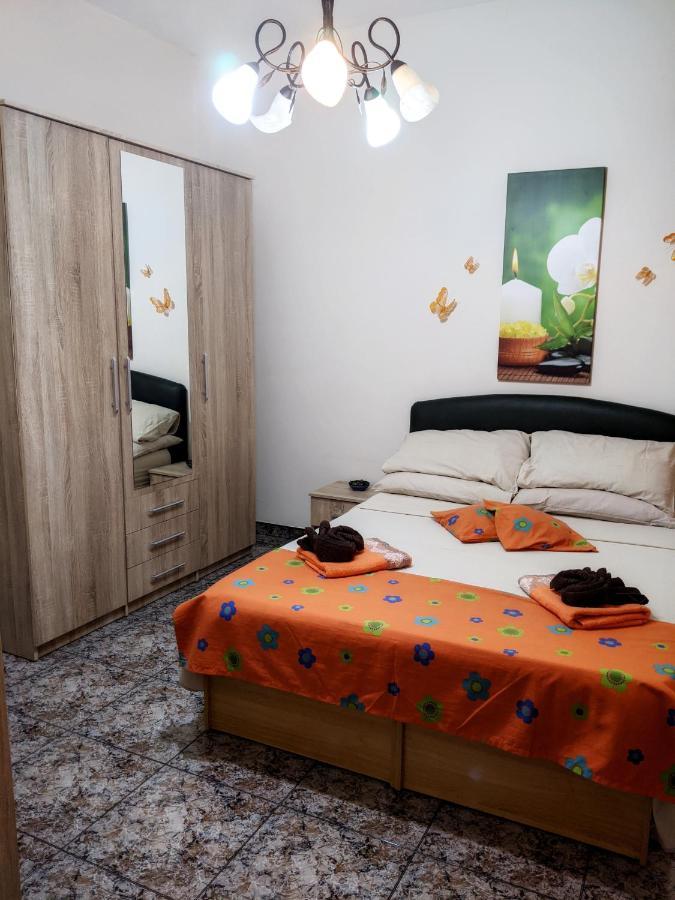 Silia'S Maisonette Марсаскала Екстериор снимка