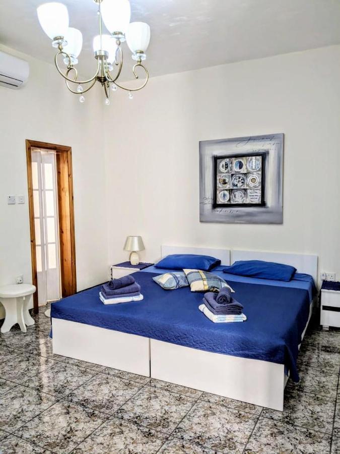 Silia'S Maisonette Марсаскала Екстериор снимка