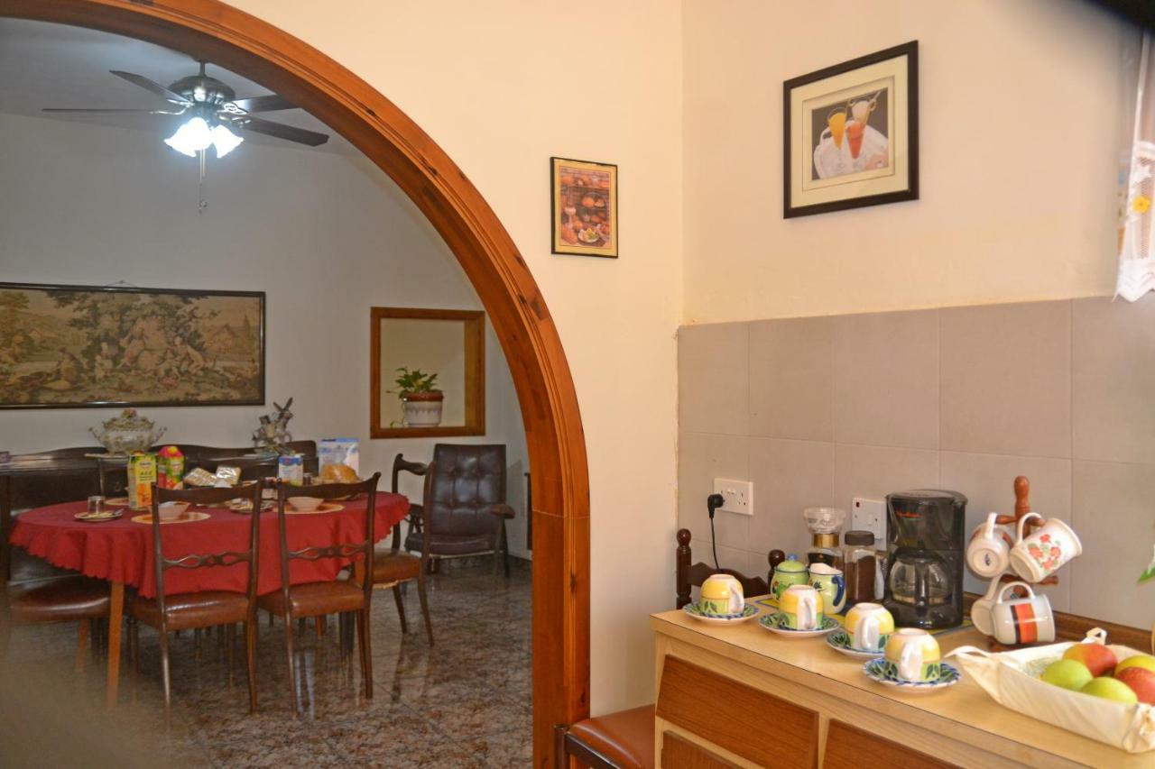Silia'S Maisonette Марсаскала Екстериор снимка
