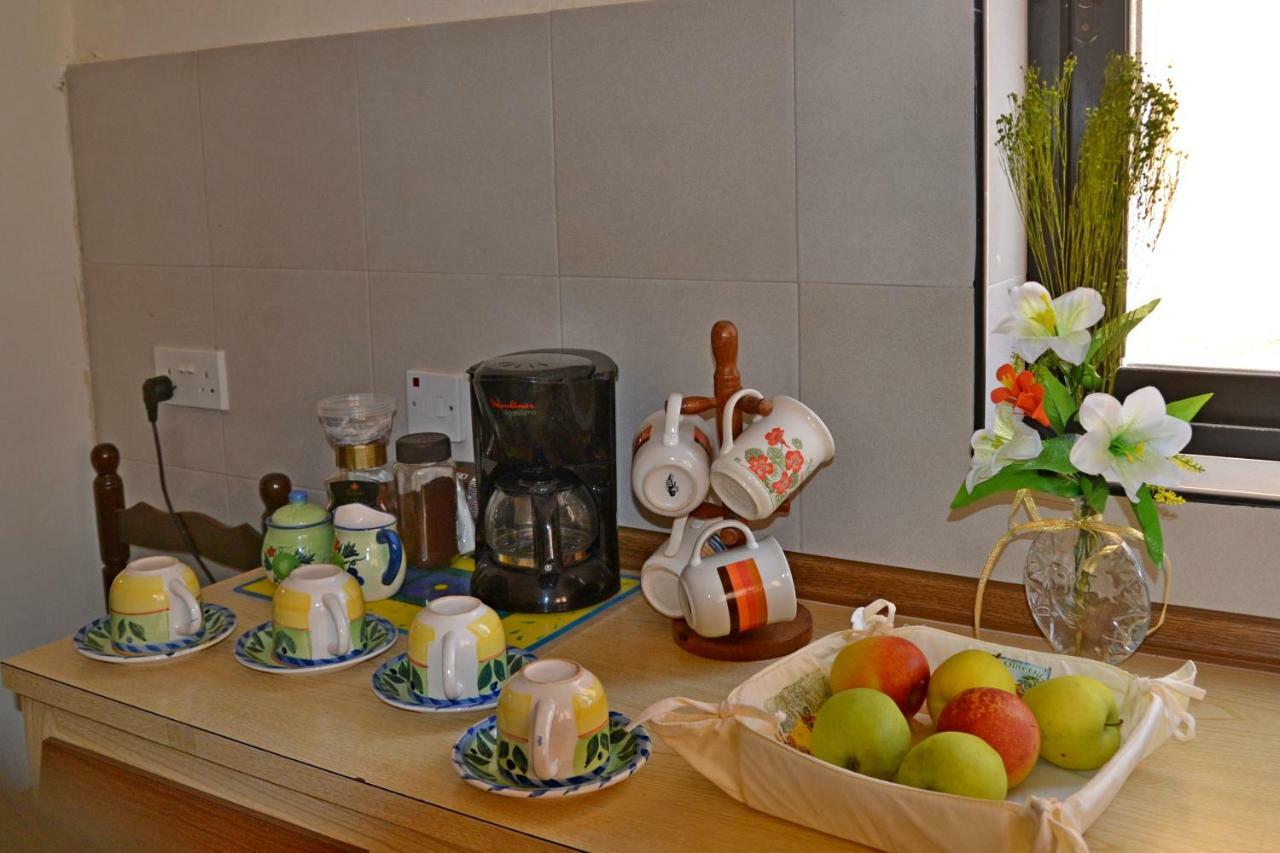 Silia'S Maisonette Марсаскала Екстериор снимка