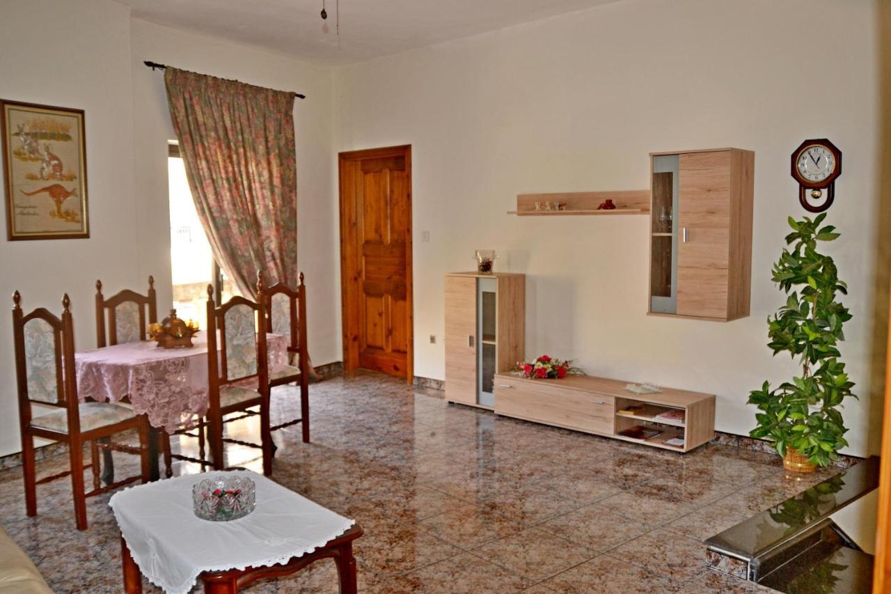 Silia'S Maisonette Марсаскала Екстериор снимка