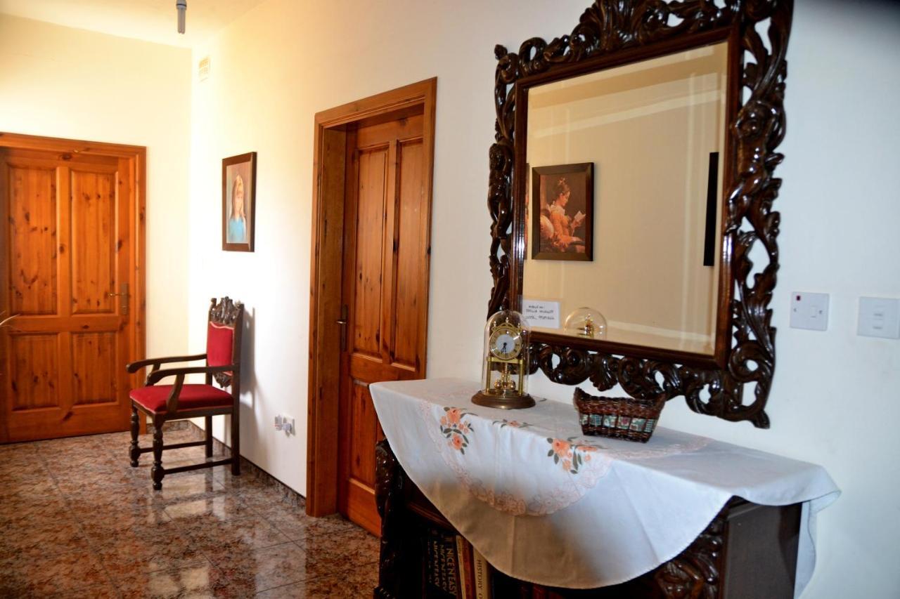 Silia'S Maisonette Марсаскала Екстериор снимка